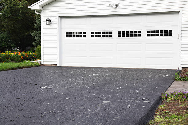 Best Driveway Maintenance Services in Auburn, KS